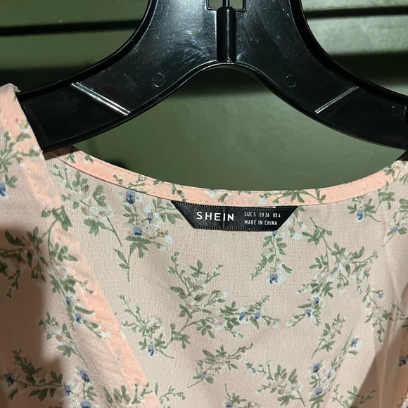 🌟 SHEIN Surplice Front Ditsy Floral A-line Dress🌟 - Picture 6 of 6